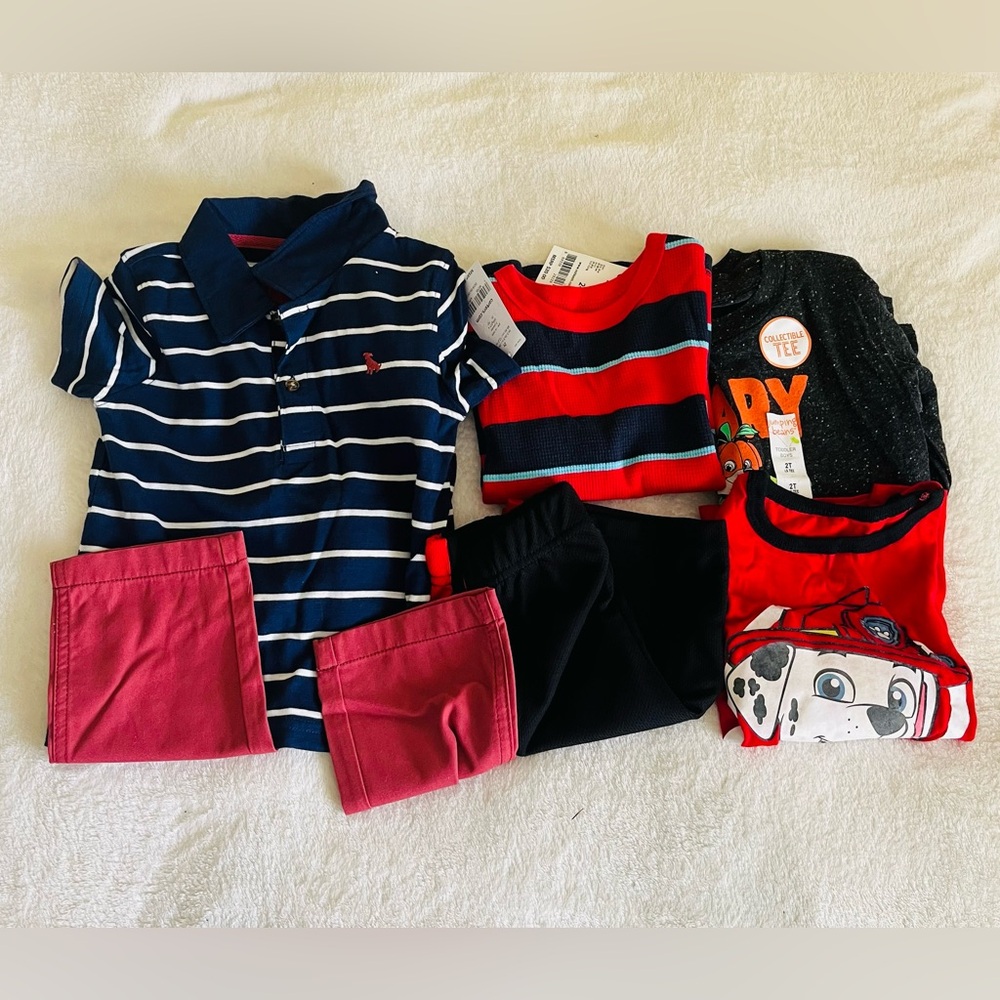 New Bundleβ 3. Sets Kids Shirt /Pants. 1 Pant, 1 short , 4 T-shirt T 2